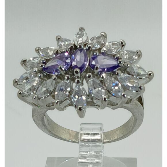Vintage Ring Size 7.5 Silver Tone White Gold GP Purple CZ Cluster Cocktail NOS - Picture 2 of 10